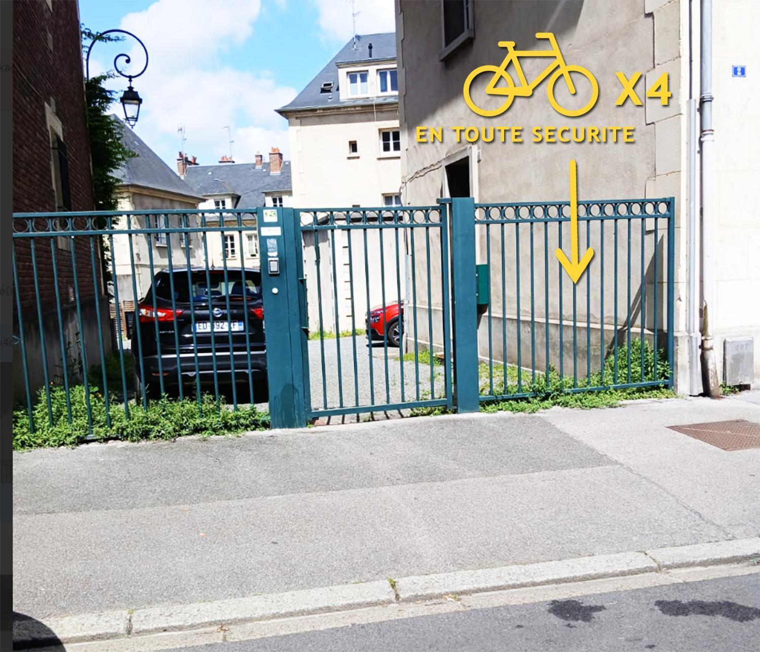 Le Cocon De La Tour -Vip-Compiegne-Hyper Centre Διαμέρισμα Εξωτερικό φωτογραφία