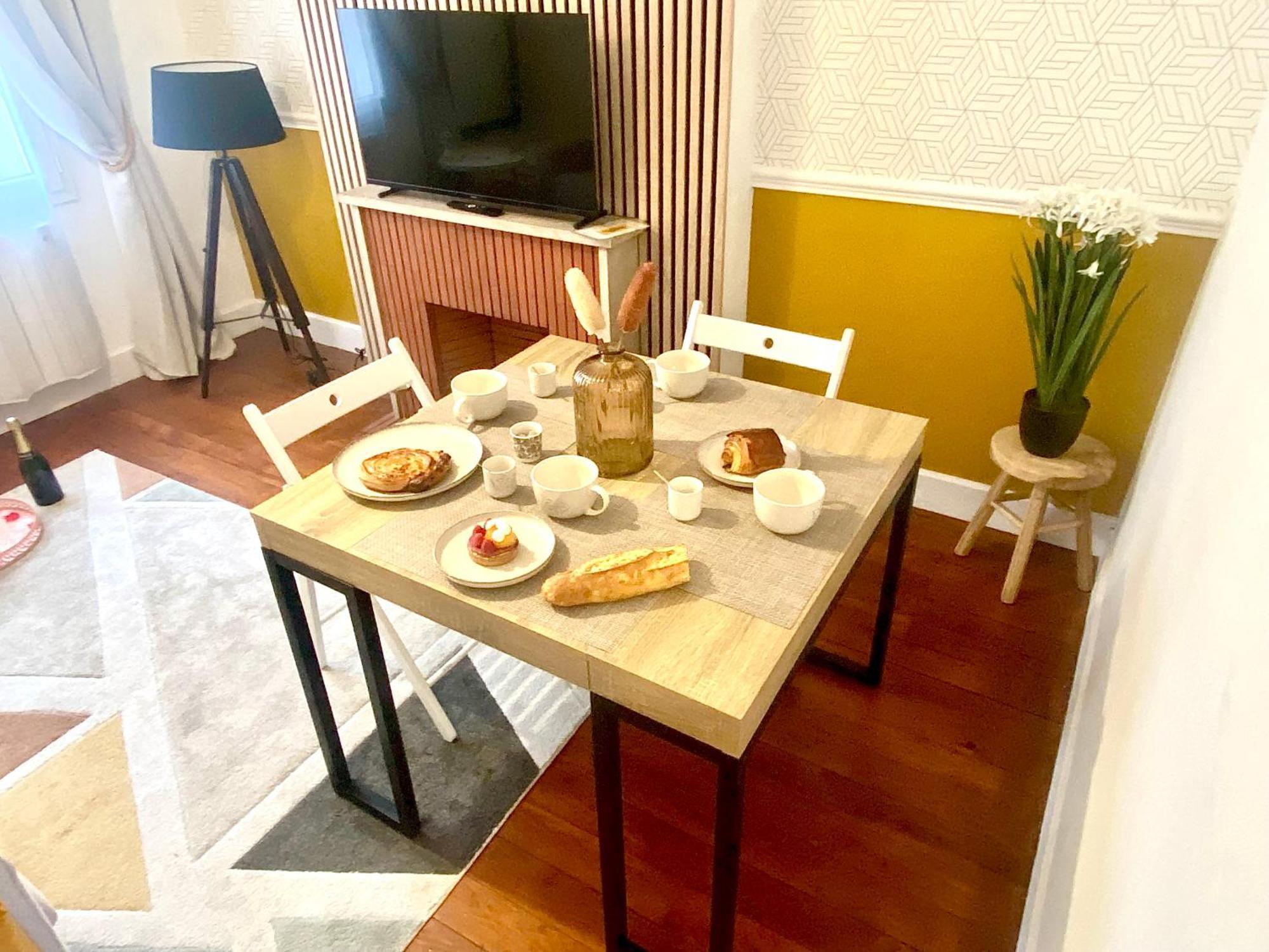 Le Cocon De La Tour -Vip-Compiegne-Hyper Centre Διαμέρισμα Εξωτερικό φωτογραφία